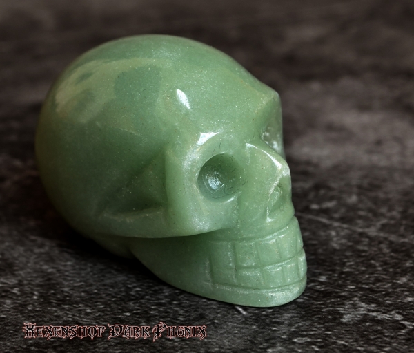 Hexenshop Dark Phönix Kristall Schädel "Hejkal" aus Jade
